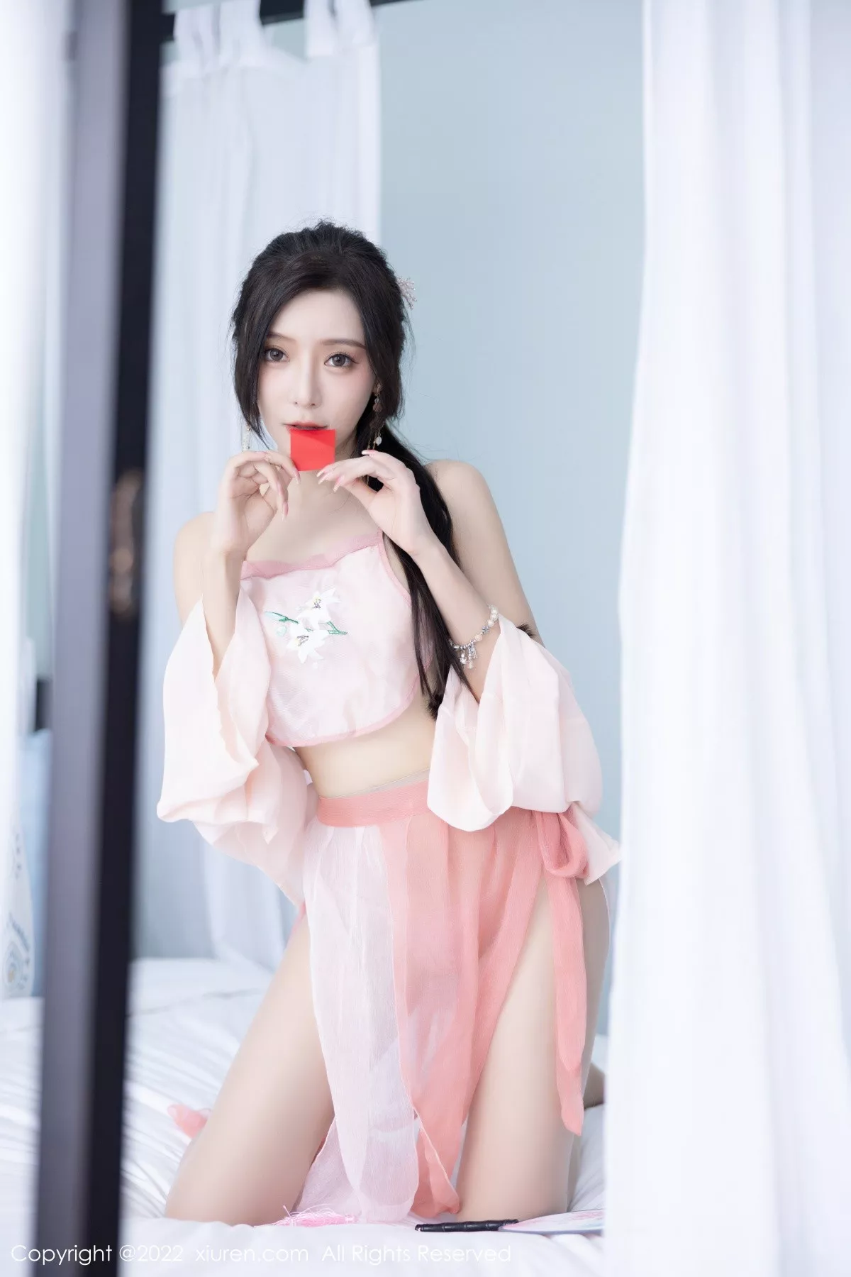 [XiuRen秀人网]第6040期王馨瑶写真-秀人资源网